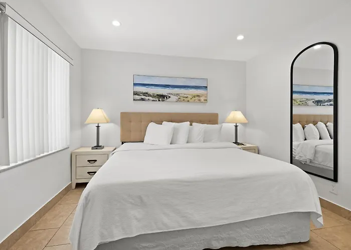 Surf Side Resort