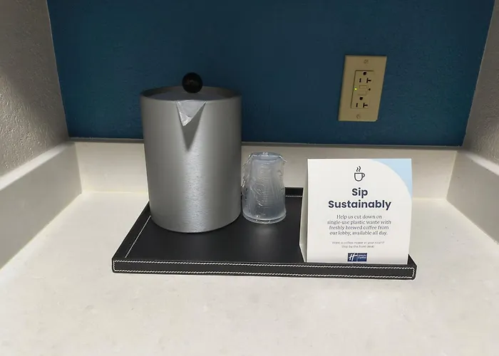 Holiday Inn Express & Suites Terre Haute By Ihg