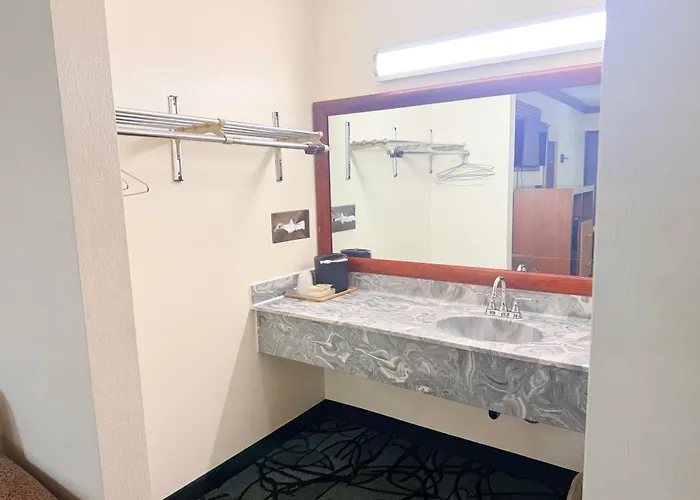 Economy Inn Cuyahoga Falls
