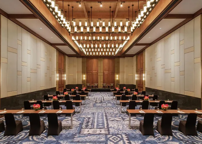 Crowne Plaza Fiji Nadi Bay Resort & Spa, An Ihg Hotel