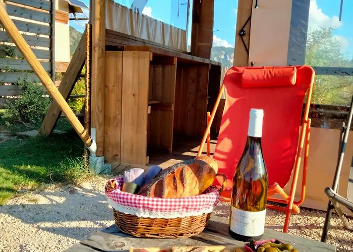 Les Lodges De La Viarhona - Tentes Lodges