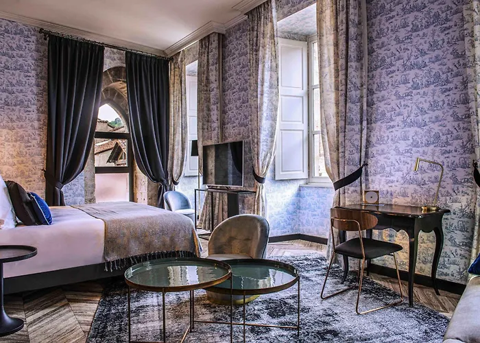 Mercure Figeac Viguier Du Roy
