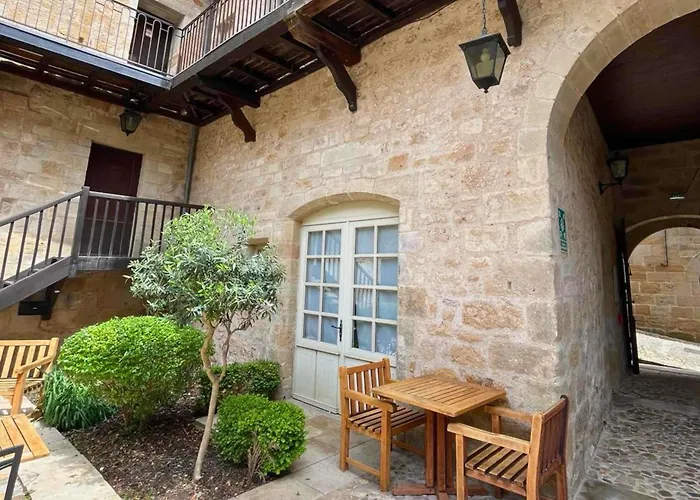 Mercure Figeac Viguier Du Roy
