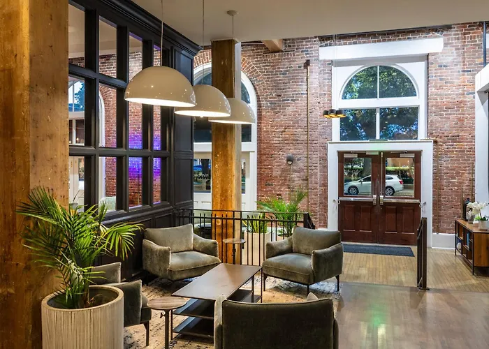 Hotel Indigo Savannah Historic District By Ihg