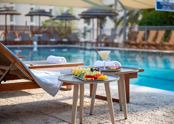 Oasis Spa Club Dead Sea Hotel - 16 Years Plus