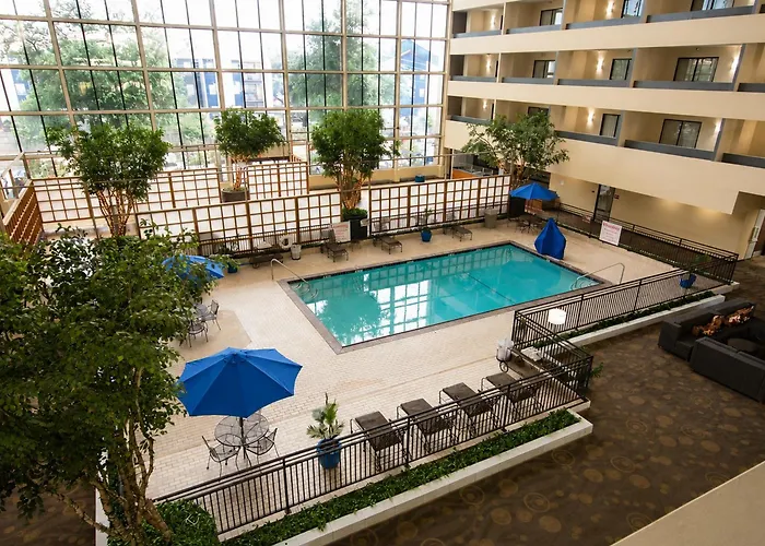 Atrium Hotel And Suites Dfw Airport