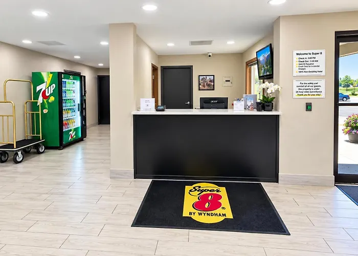 Super 8 By Wyndham Hot Springs
