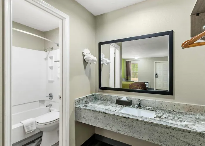 Super 8 By Wyndham Bossier City/Shreveport Area