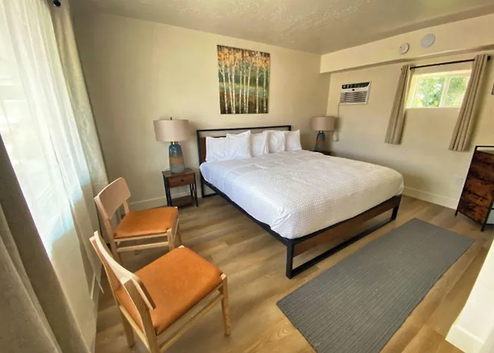 89 & Nine Motel