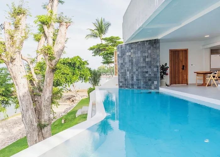 Replay Pool Villa