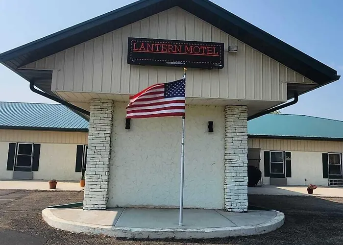 Lantern Motel
