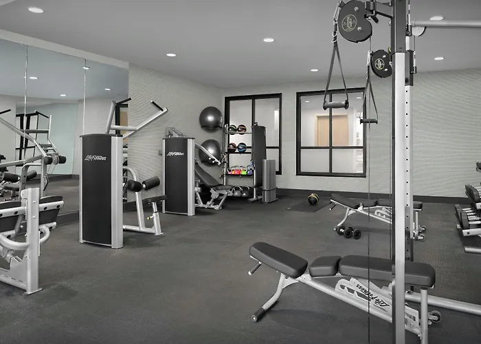 Fairfield By Marriott Inn & Suites Paris