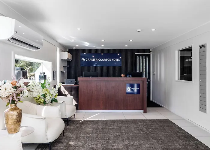 Grand Riccarton Hotel