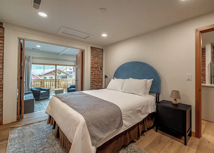 Bavarian Lodge Suites