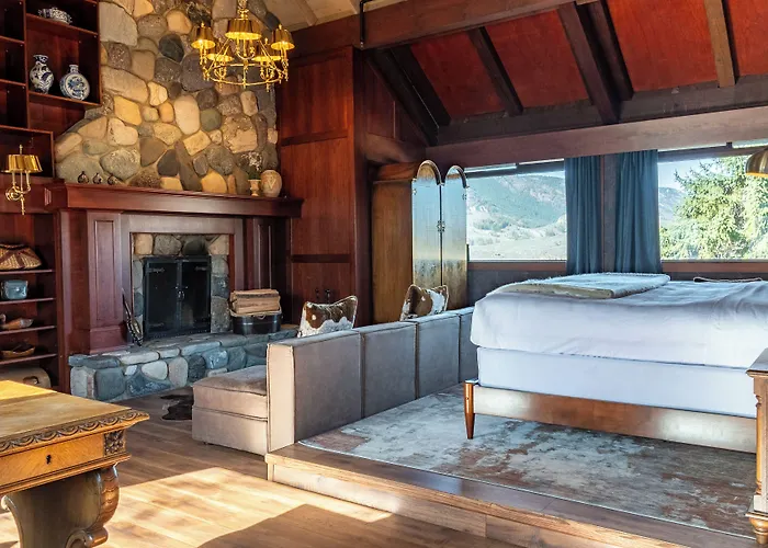 Casia Lodge And Ranch