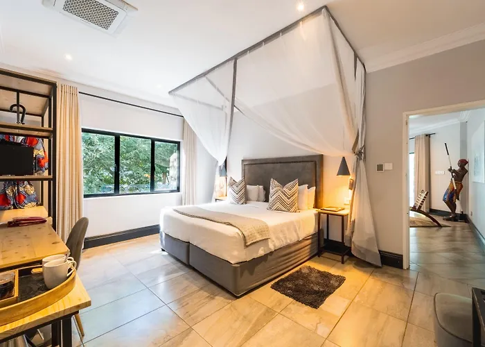 Nkosi Guest Lodge