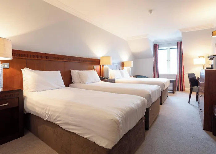 Schull Harbour Hotel & Leisure Centre
