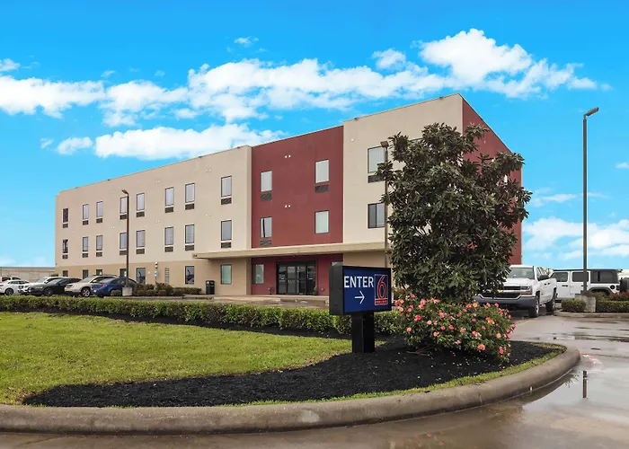 Studio 6 Suites Texas City, Tx I 45 South