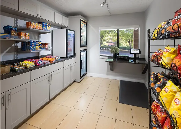 Tysons Corner Suites, A Baymont By Wyndham