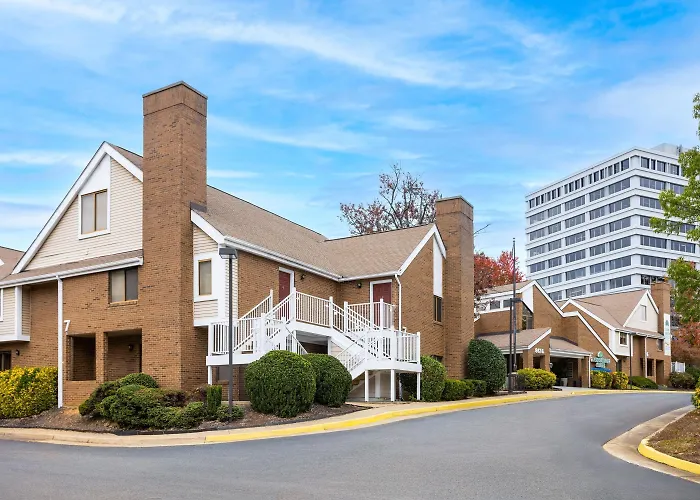 Tysons Corner Suites, A Baymont By Wyndham