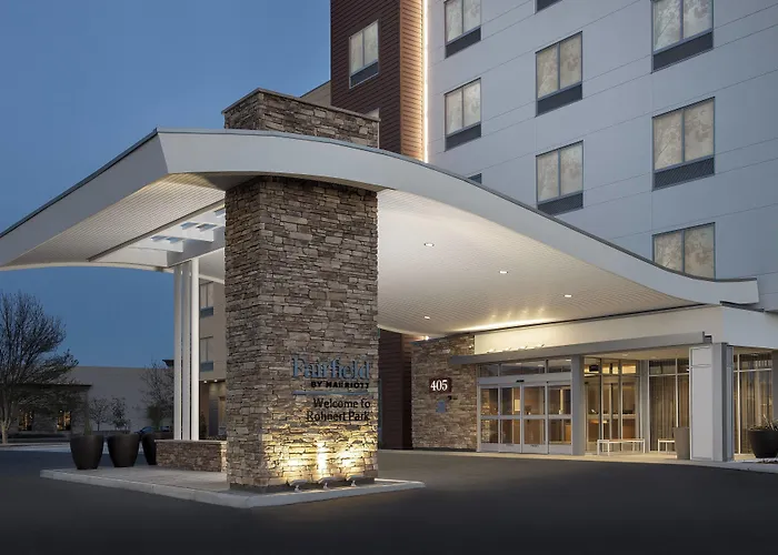 Fairfield Inn & Suites By Marriott Santa Rosa Rohnert Park