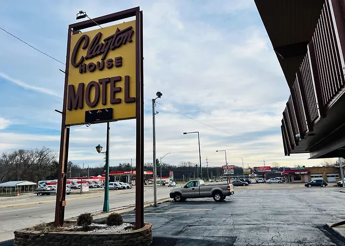 Clayton House Motel