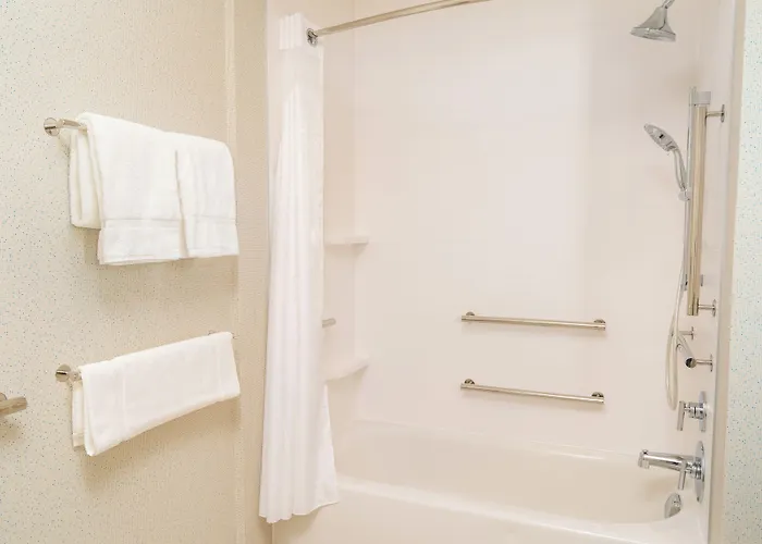 Holiday Inn Express & Suites - Las Vegas - E Tropicana By Ihg