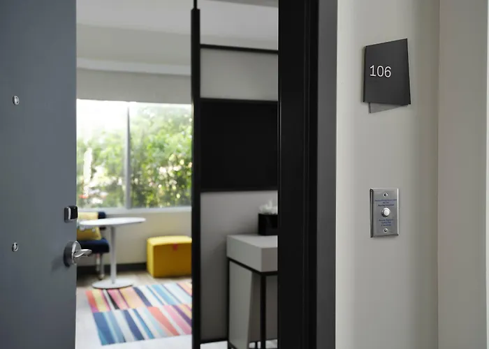 Aloft By Marriott Orlando Lake Buena Vista
