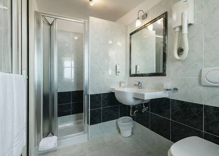 Hotel Poseidon E Nettuno