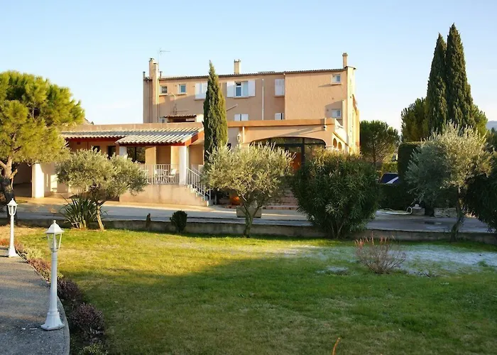 Logis Hotel & Restaurant L'Etape Bouc Bel Air - Gardanne