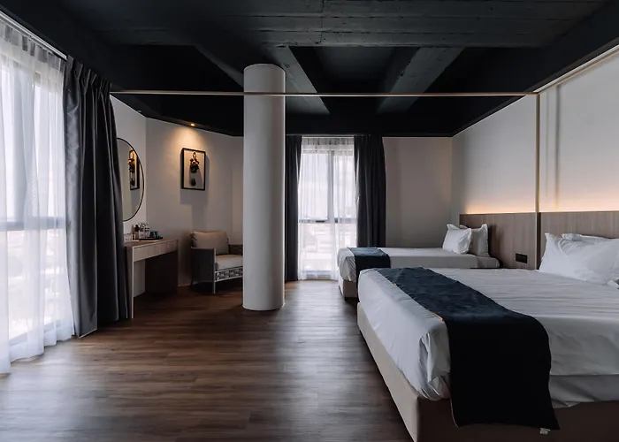Impiana By Roxy Hotel