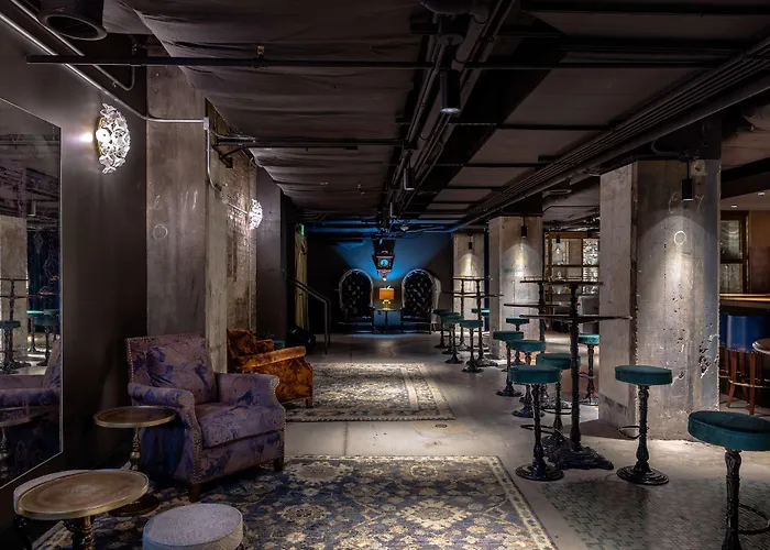 Hotel Fort Des Moines, Curio Collection By Hilton