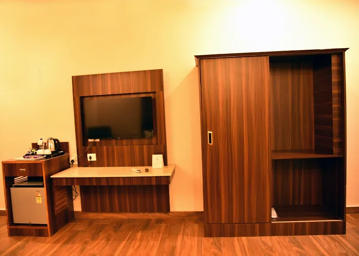 Mastiff Wildcrest Outer Dharamshala Near Chamunda Devi Temple