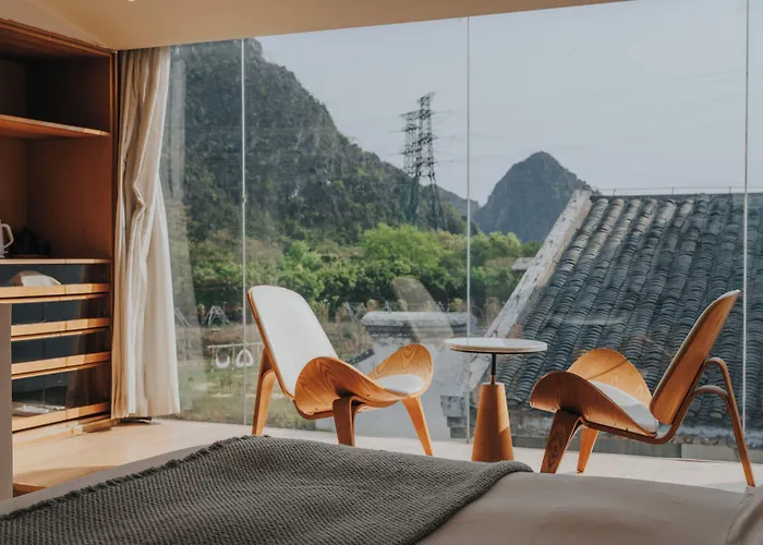 Guilin Bonjour Boutique Hotel- Free Pick Up Service Over 3 Nights