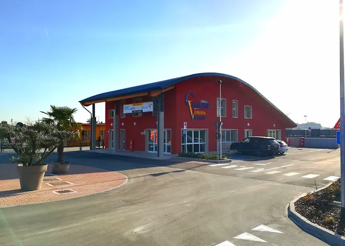 Camping Verona Village