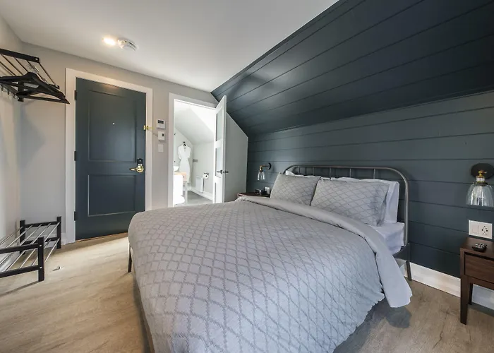 Square Victoria Maison Hoteliere