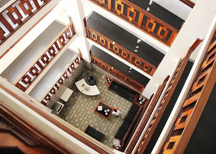 Shalako Hotel