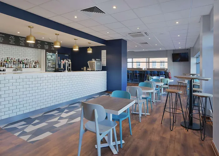 Travelodge Camberley Central