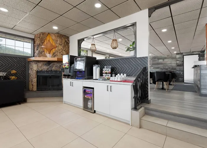 Travelodge By Wyndham Blairmore