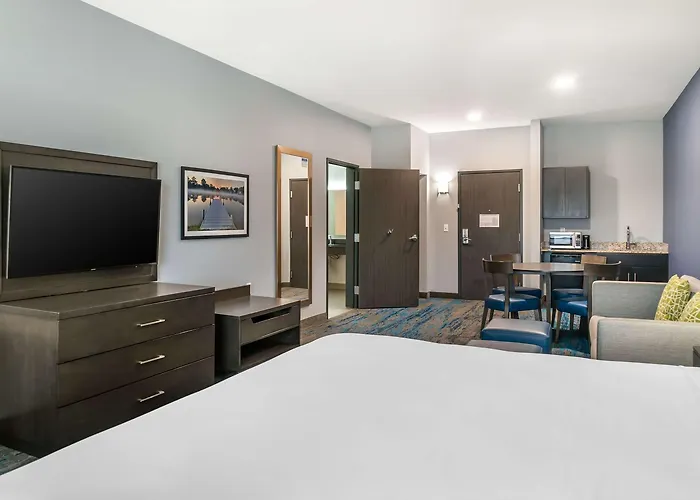 Comfort Inn & Suites Adrian