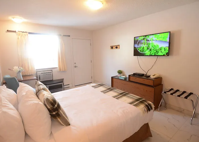 Christina Lake Motel And Rv Park
