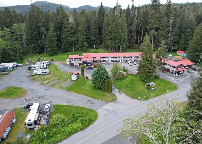 Pioneer Inn By The River