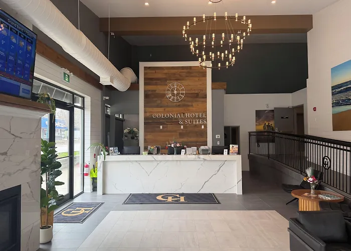 Colonial Hotel & Suites