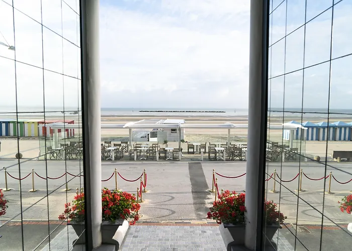 Hotel Merveilleux Cote Mer