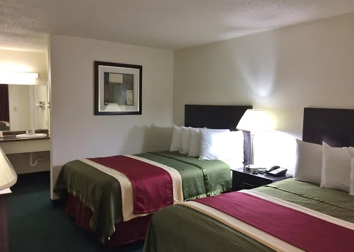 Travel Inn & Suites