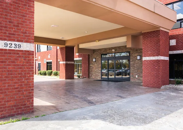 Hotel Portland Inn & Suites