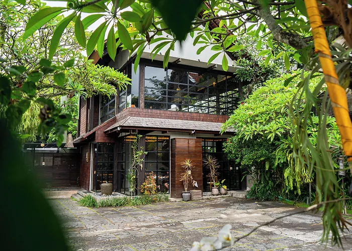Purana Suite Ubud