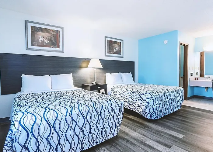 Blue Way Inn & Suites Wellington