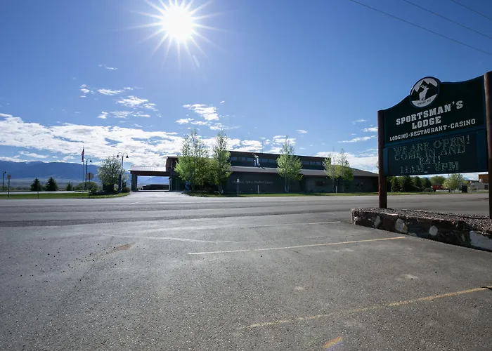 Sportsman'S Lodge