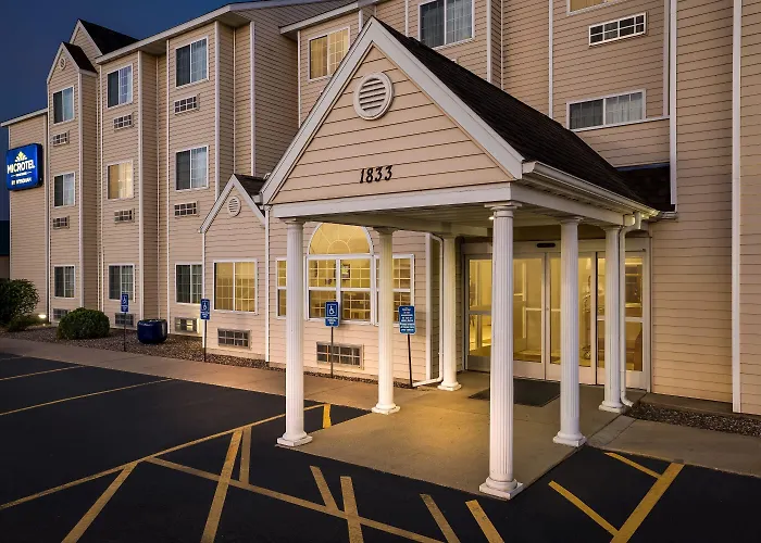 Microtel Inn & Suites By Wyndham Prairie Du Chien